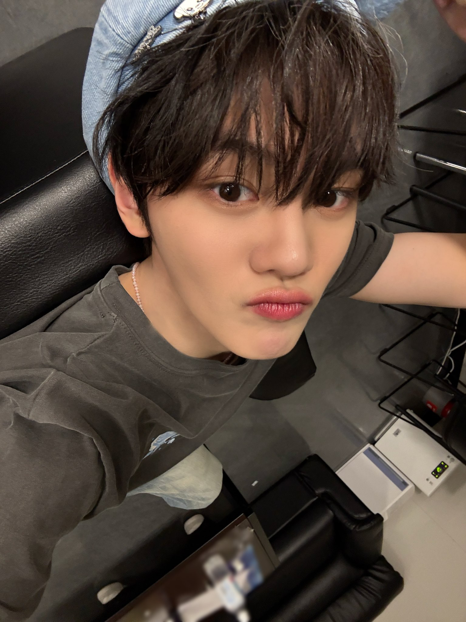 Latest photo of Kim Gyuvin (ZEROBASEONE)