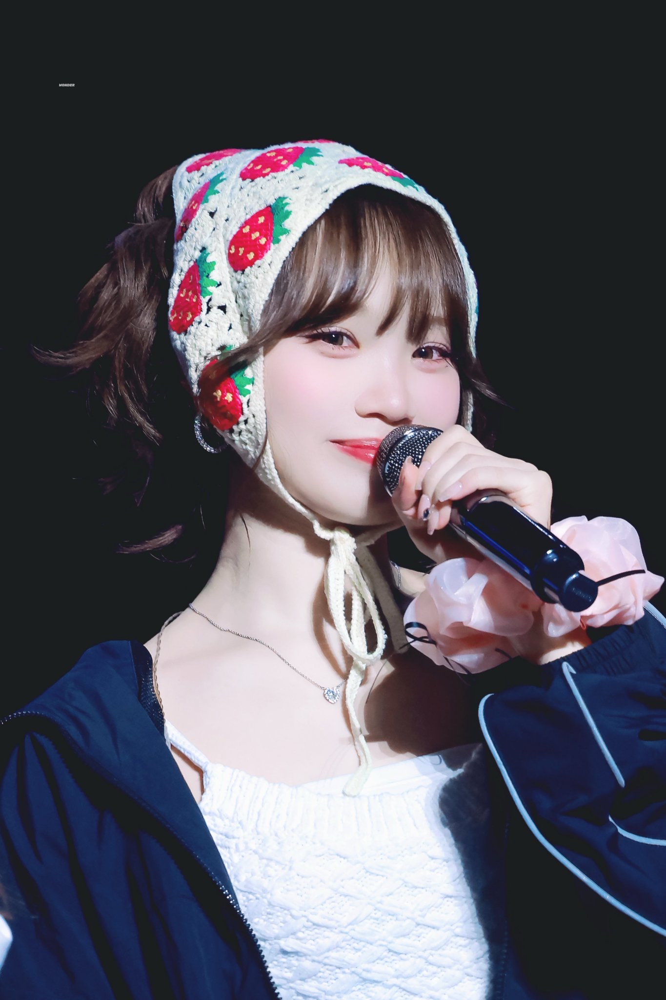 김채원 (르세라핌) 최근 활동샷