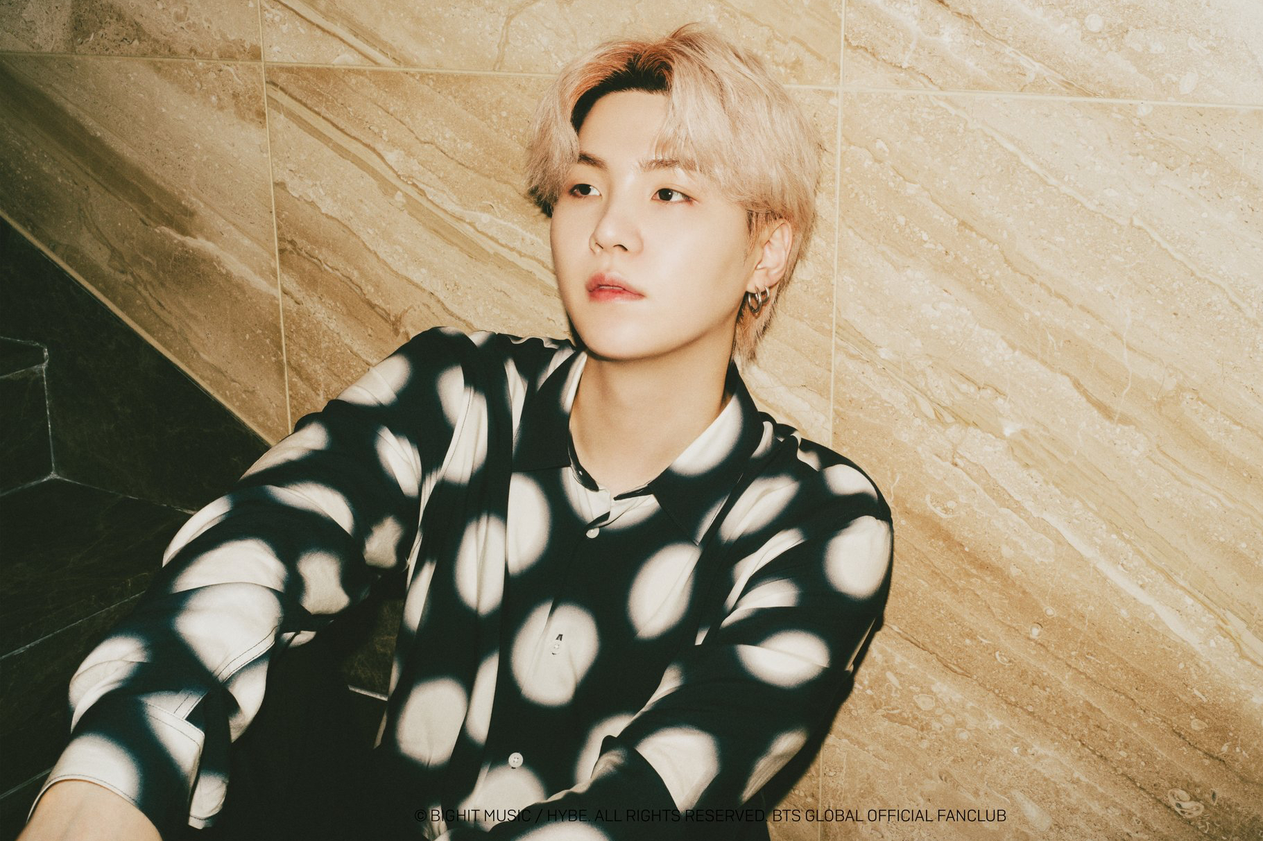 Behind-the-scenes cut of SUGA (BTS)
