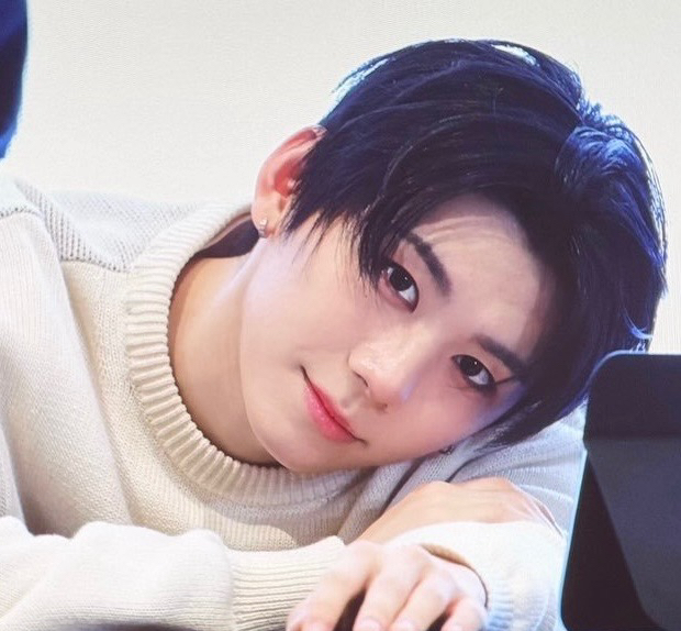 Latest photo of Park Han (AHOF)