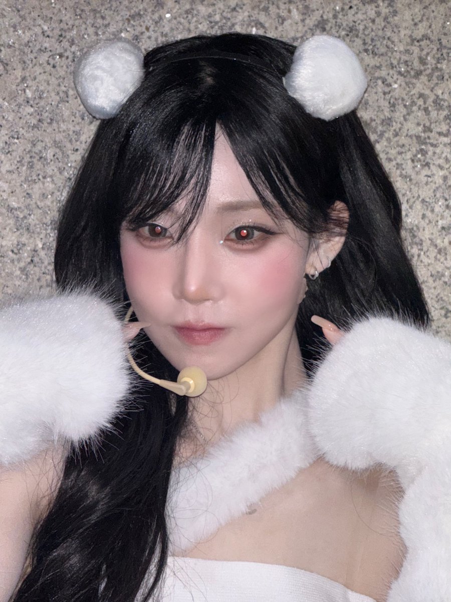 A moment captured by tripleS's fan