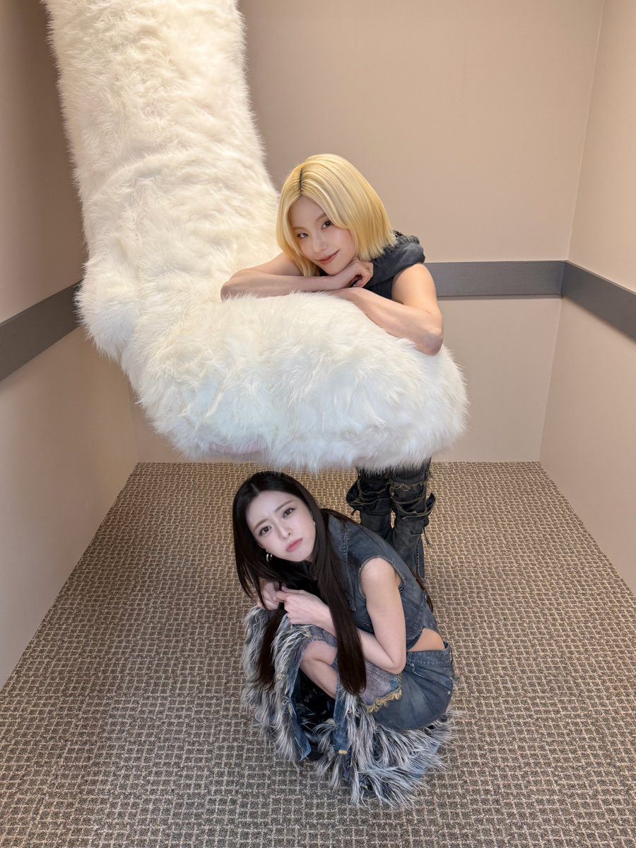 A moment captured by ITZY's fan