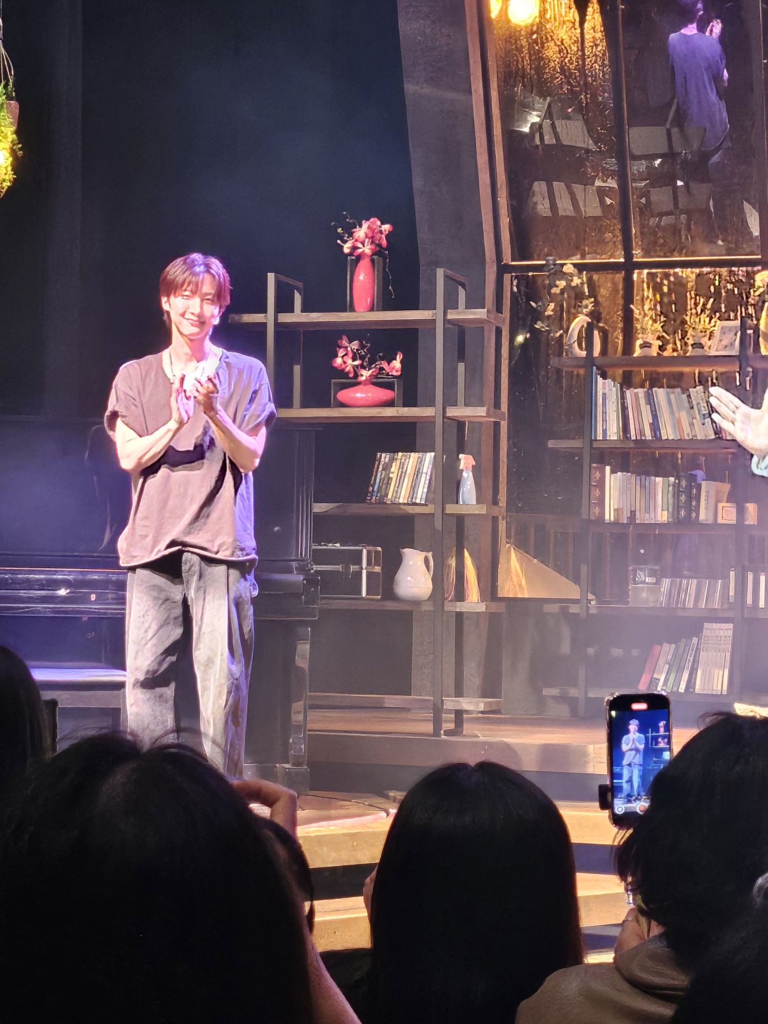 Behind-the-scenes cut of Hui (PENTAGON)