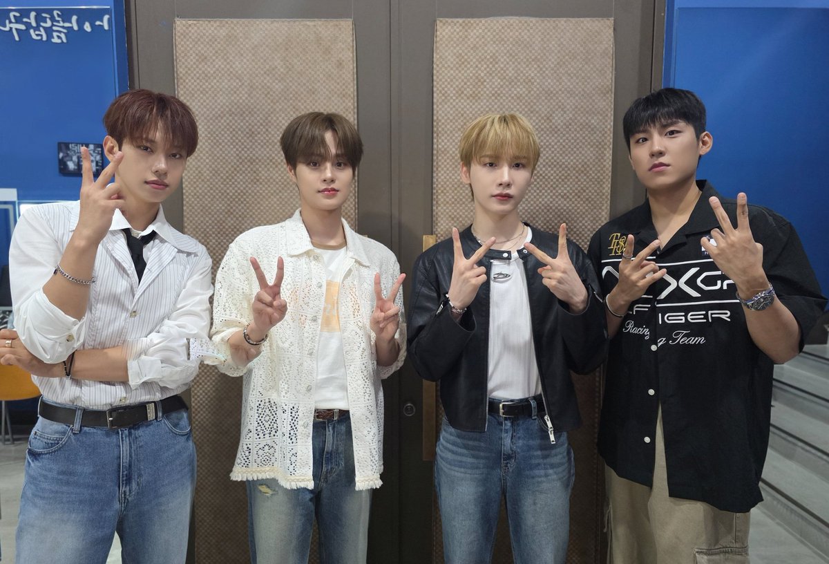Behind-the-scenes cut of AB6IX