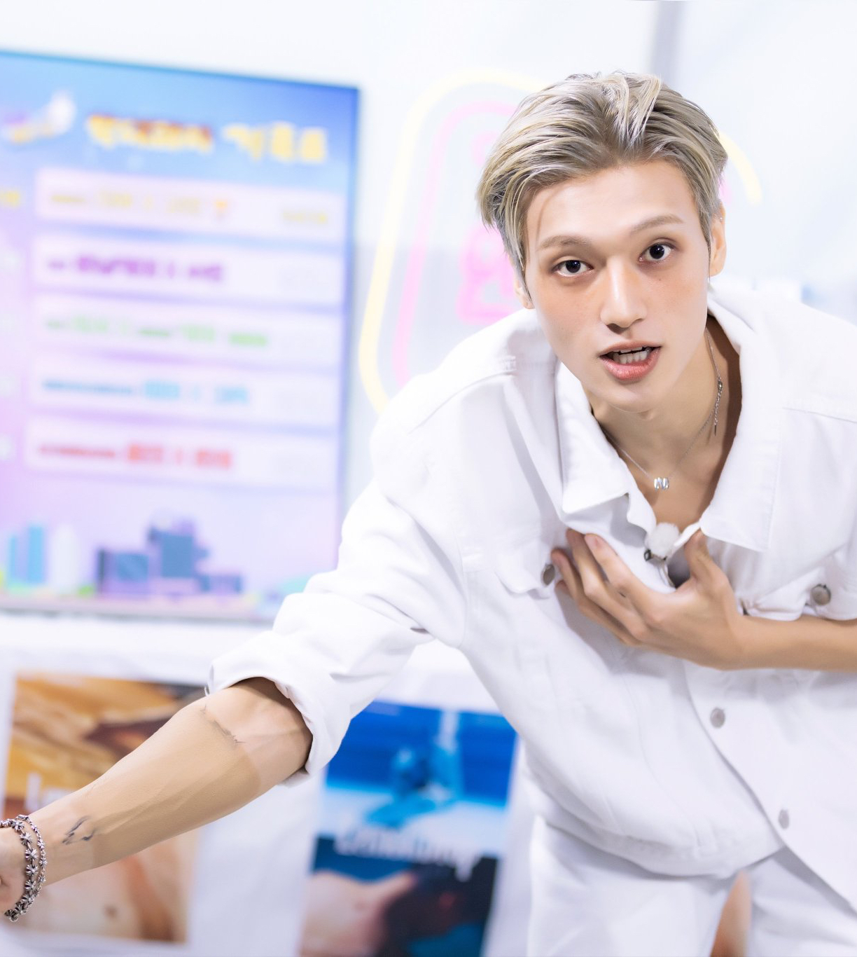 A moment captured by Wooyoung (ATEEZ)'s fan