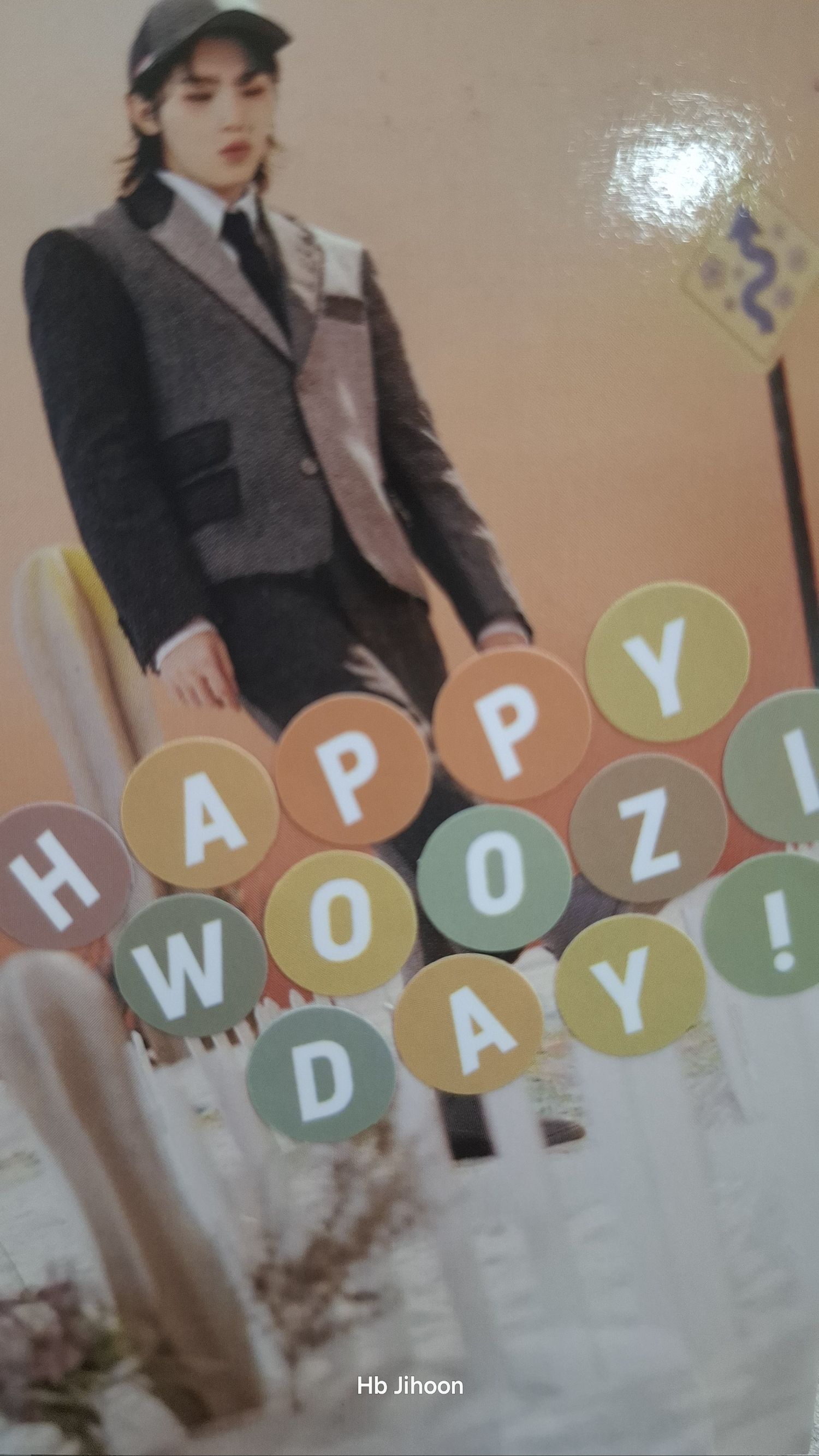 Latest photo of Woozi (SEVENTEEN)