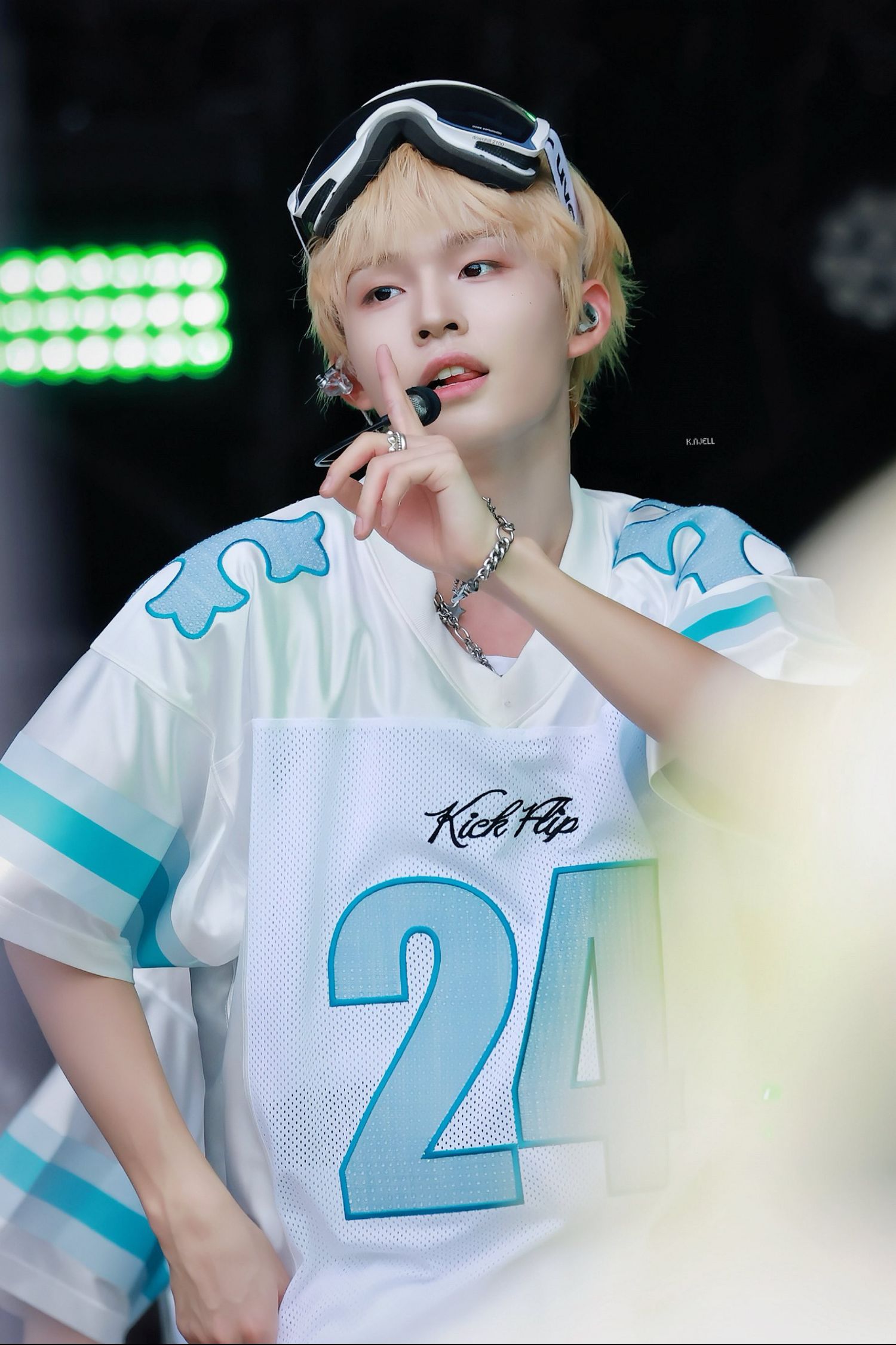 Behind-the-scenes cut of Keiju (KickFlip)