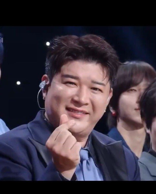 A moment captured by Shindong (Super Junior)'s fan