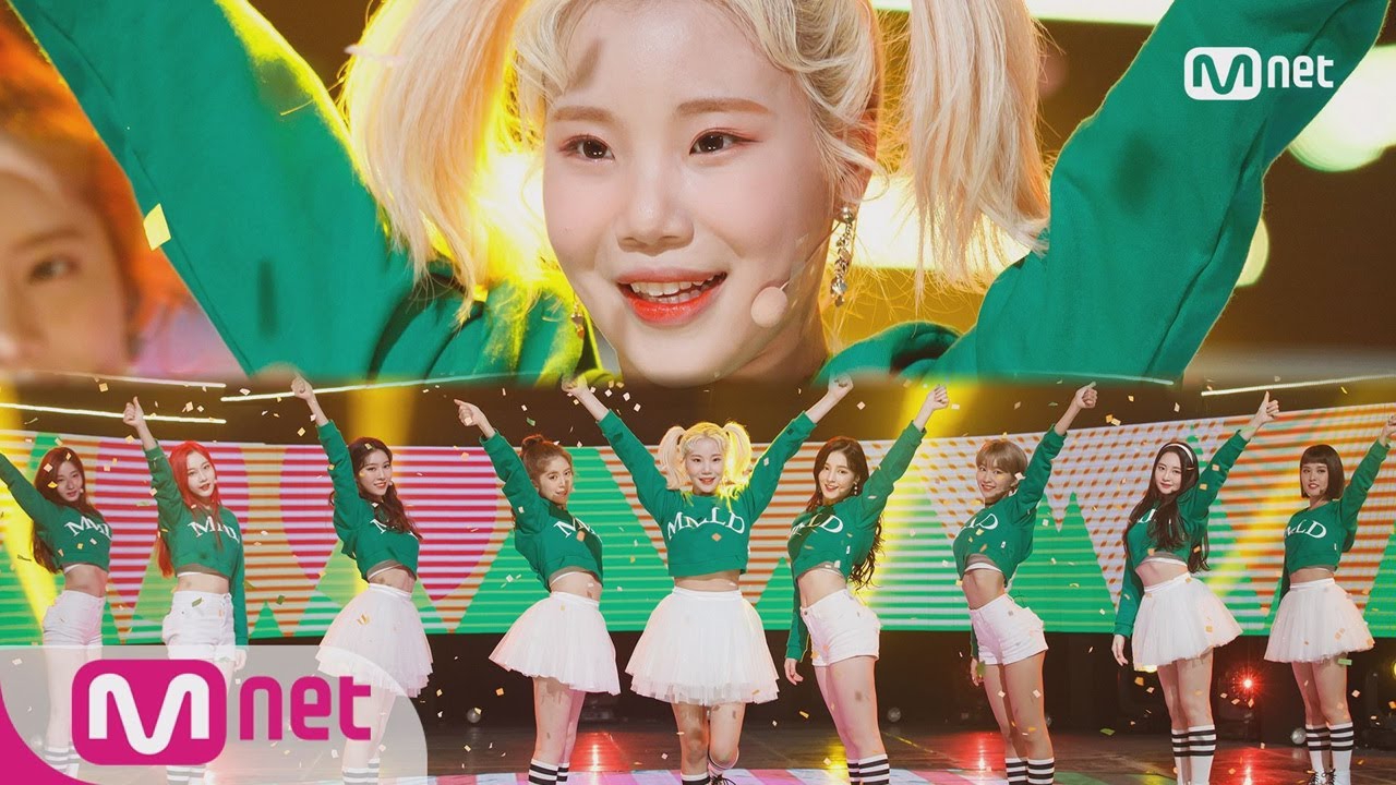 Behind-the-scenes cut of MOMOLAND