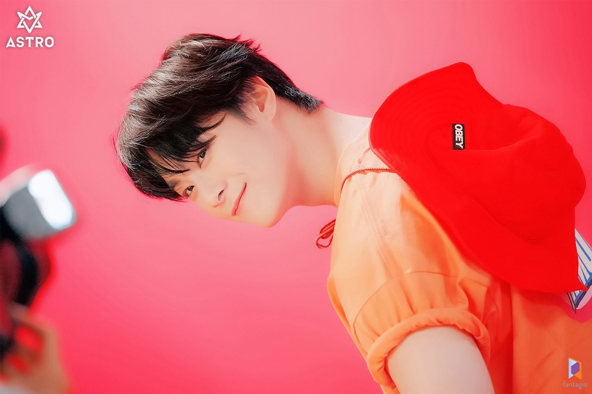 A moment captured by Moonbin (ASTRO)'s fan