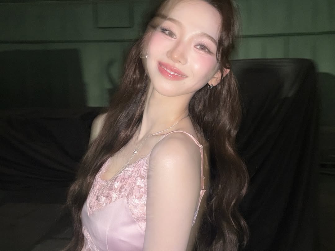 Latest photo of Karina (aespa)