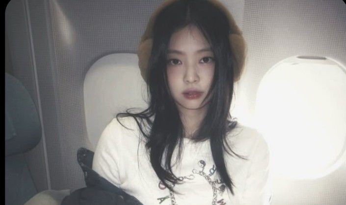 Behind-the-scenes cut of Jennie (BLACKPINK)