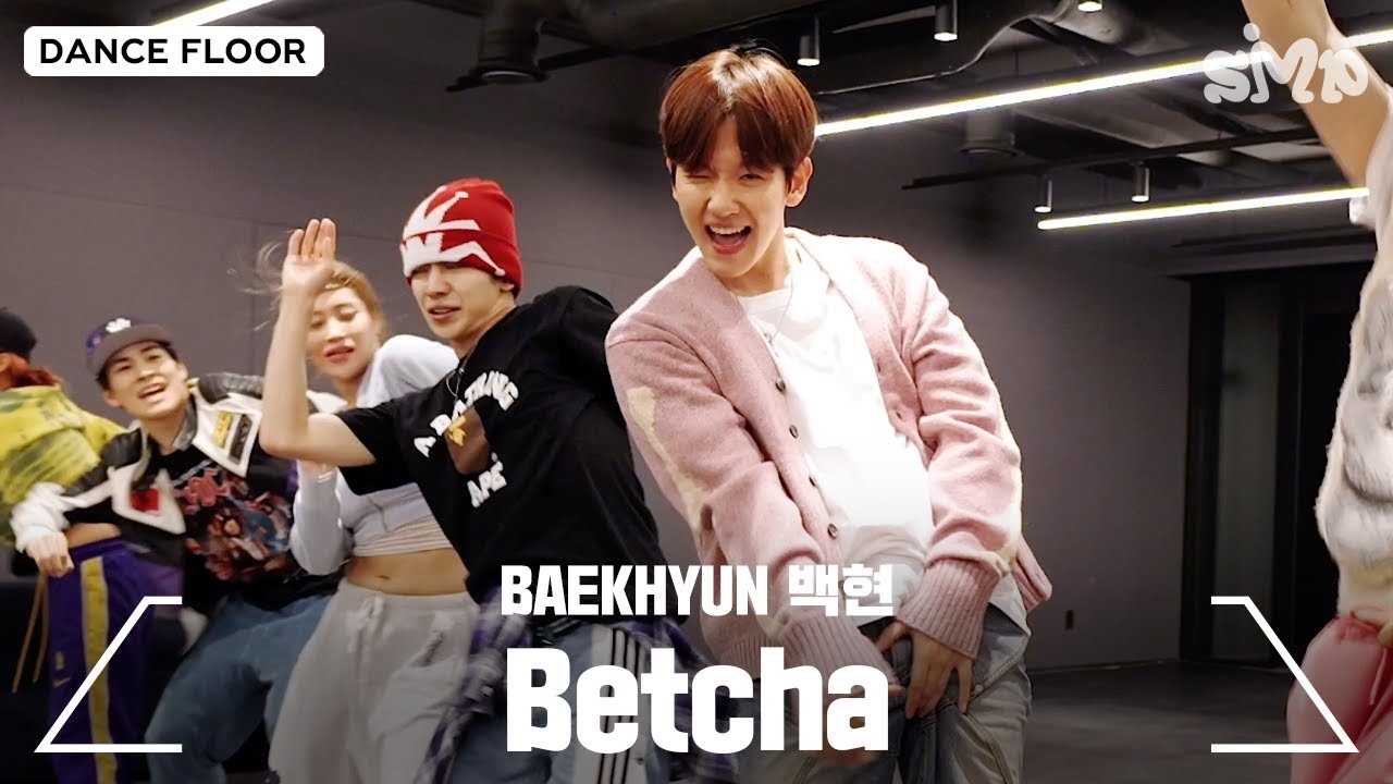 Momen yang diabadikan oleh penggemar EXO