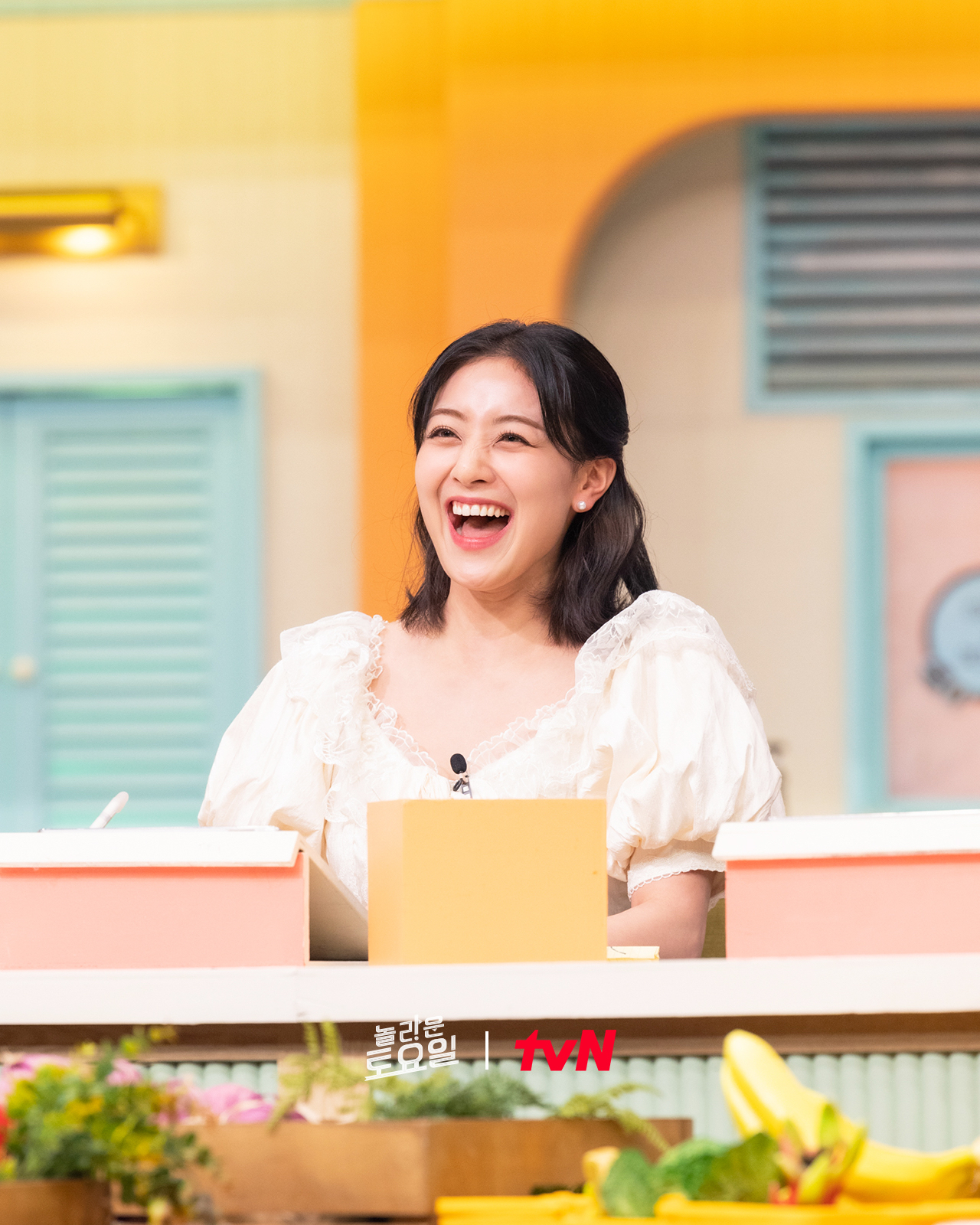 Behind-the-scenes cut of Jihyo (TWICE)