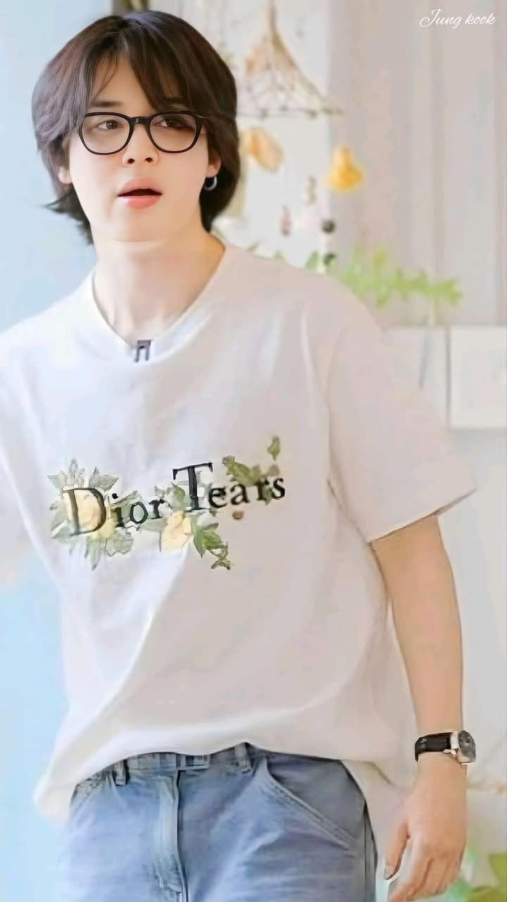 Today's most popular wallpaper in the Jimin (BTS) community