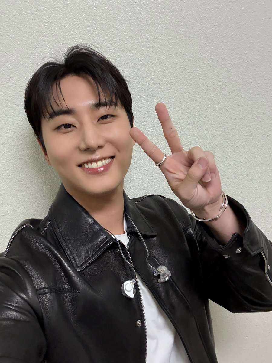 A moment captured by DAY6's fan