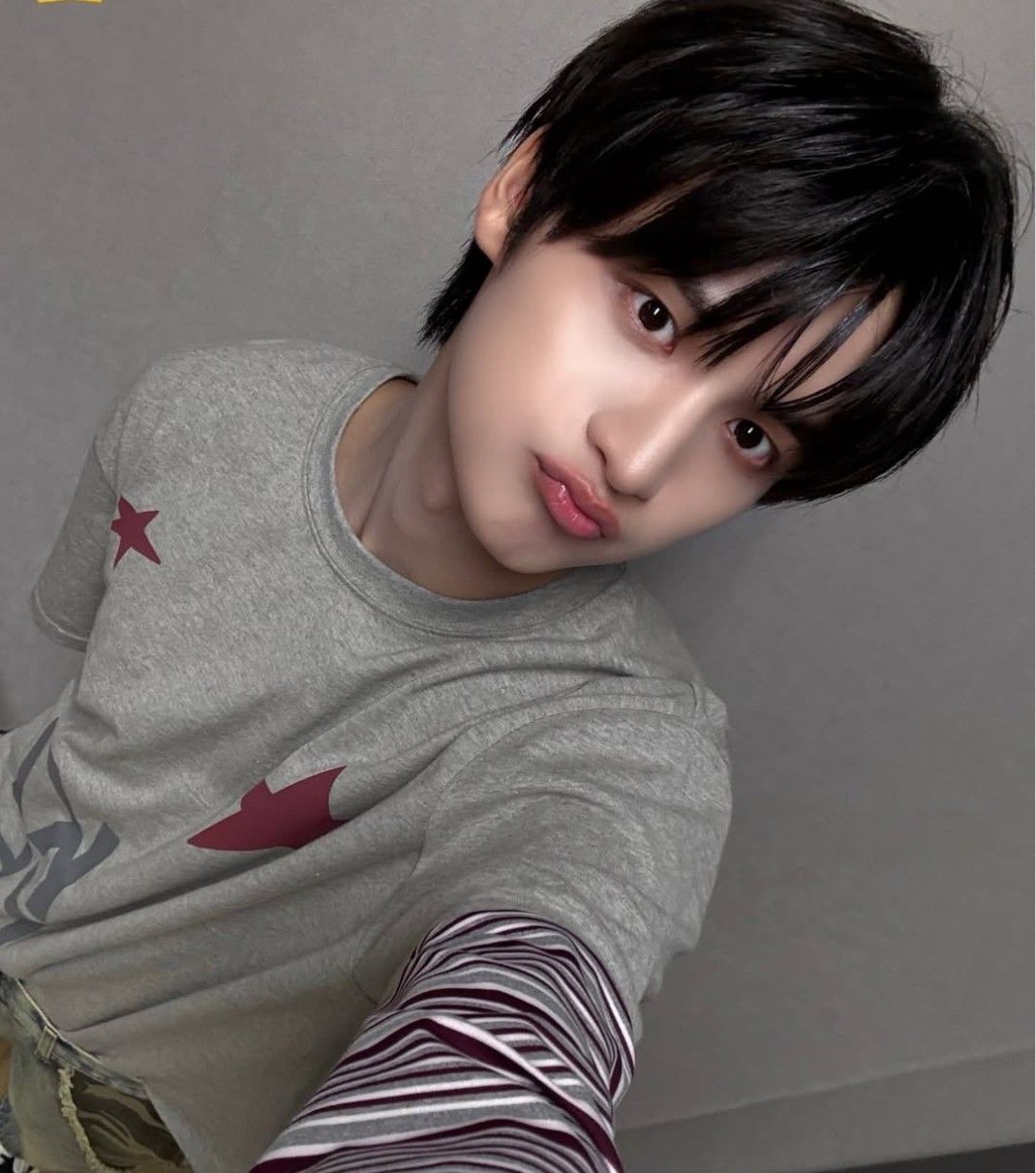 Behind-the-scenes cut of Yoon (NOWZ)