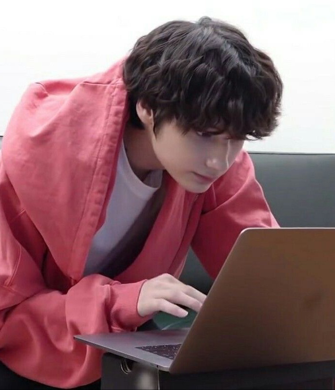 A moment captured by HueningKai (TOMORROW X TOGETHER)'s fan