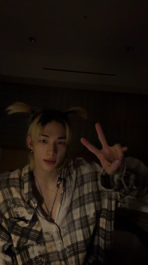 ヒョンジン (Stray Kids)の舞台裏ショット