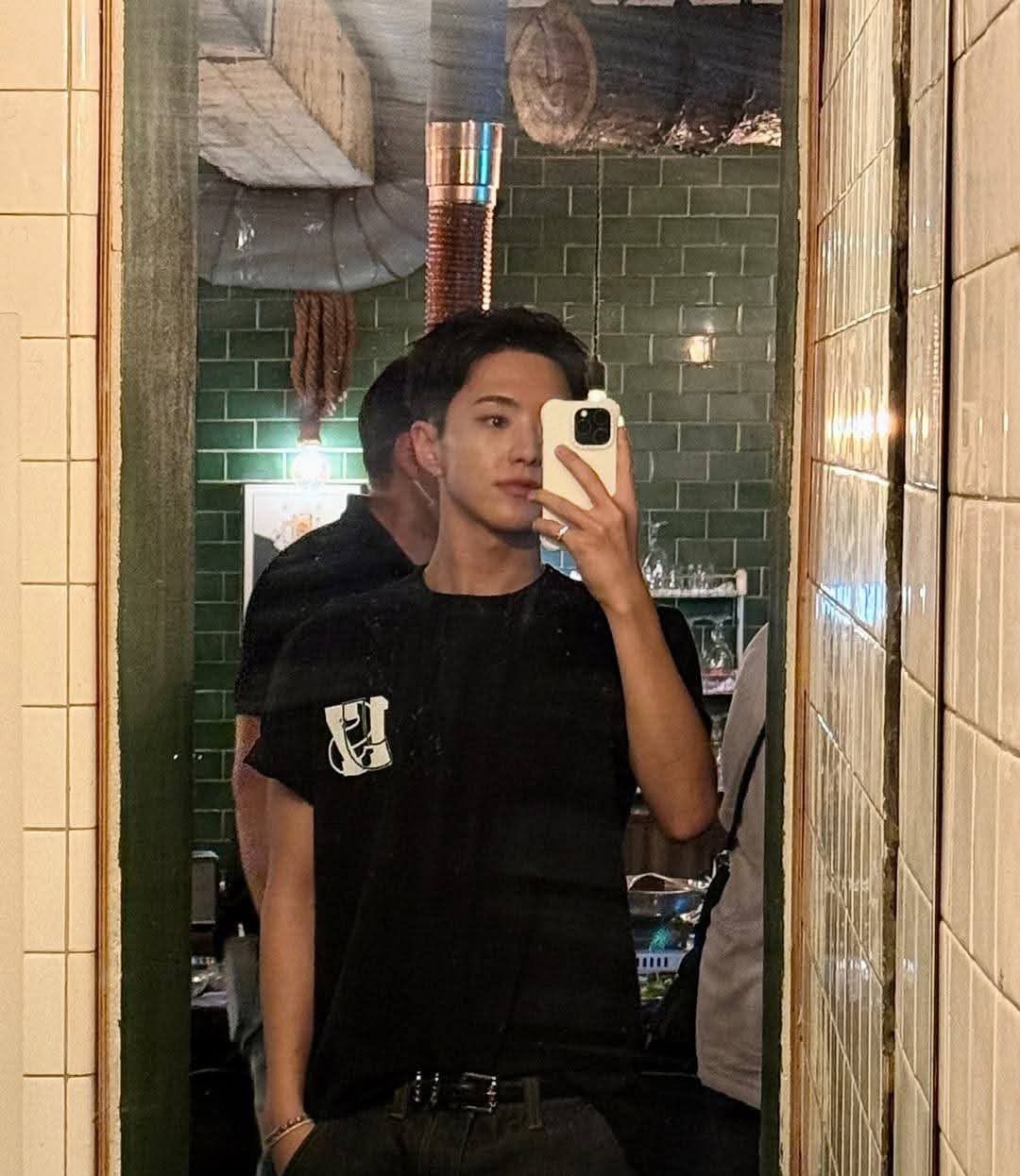 Recent activity shot of Hoshi (SEVENTEEN)
