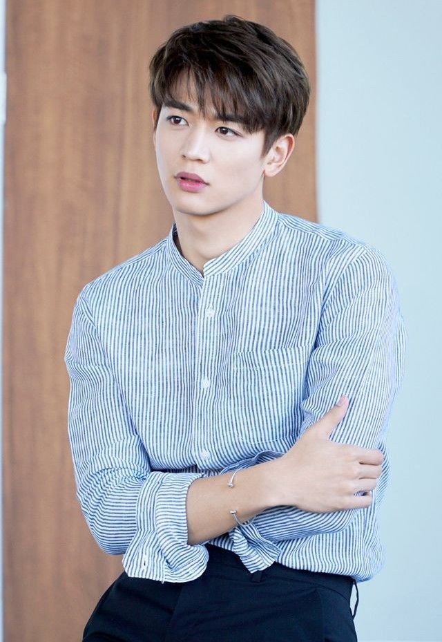 Latest photo of Minho (SHINee)