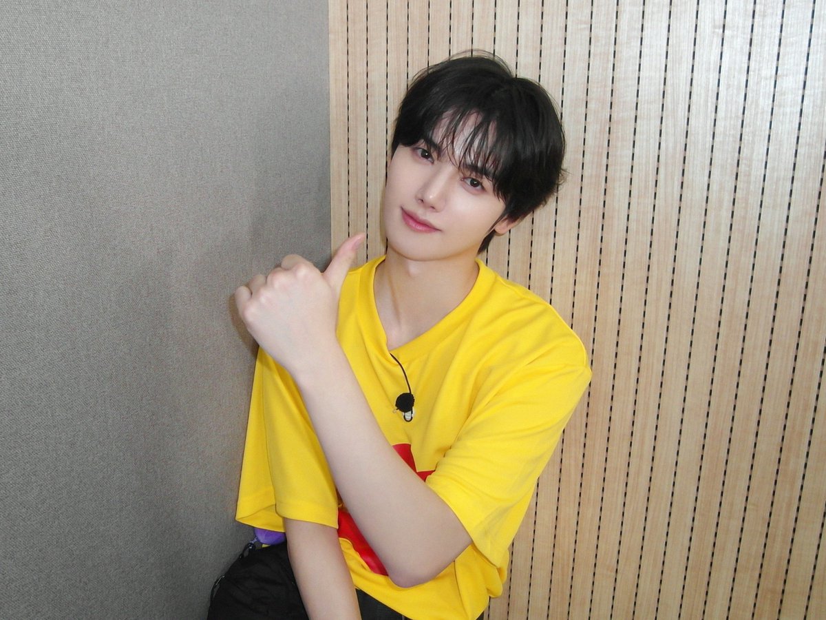 CRAVITY的最新照片