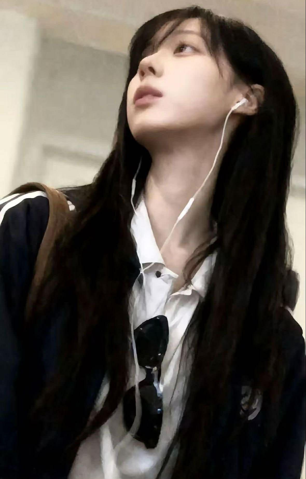 Behind-the-scenes cut of Winter (aespa)