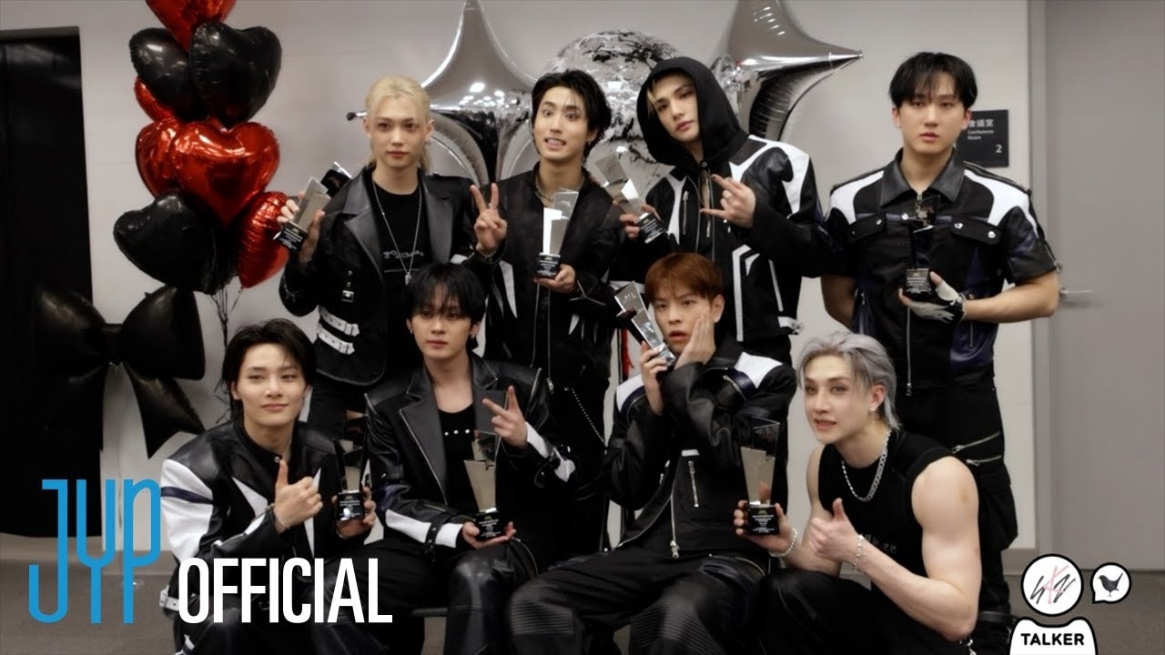 Behind-the-scenes cut of Stray Kids