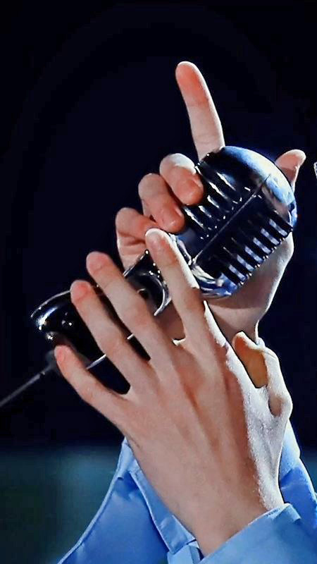 Today's most popular wallpaper in the SUGA (BTS) community