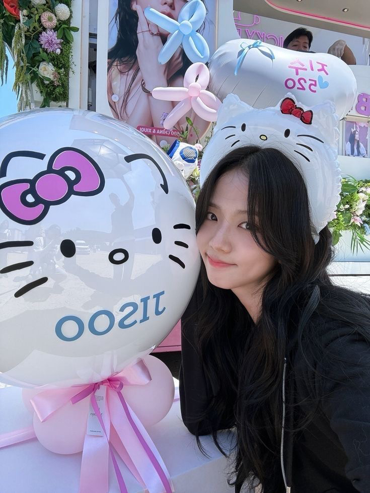 ジス (BLACKPINK)の舞台裏ショット