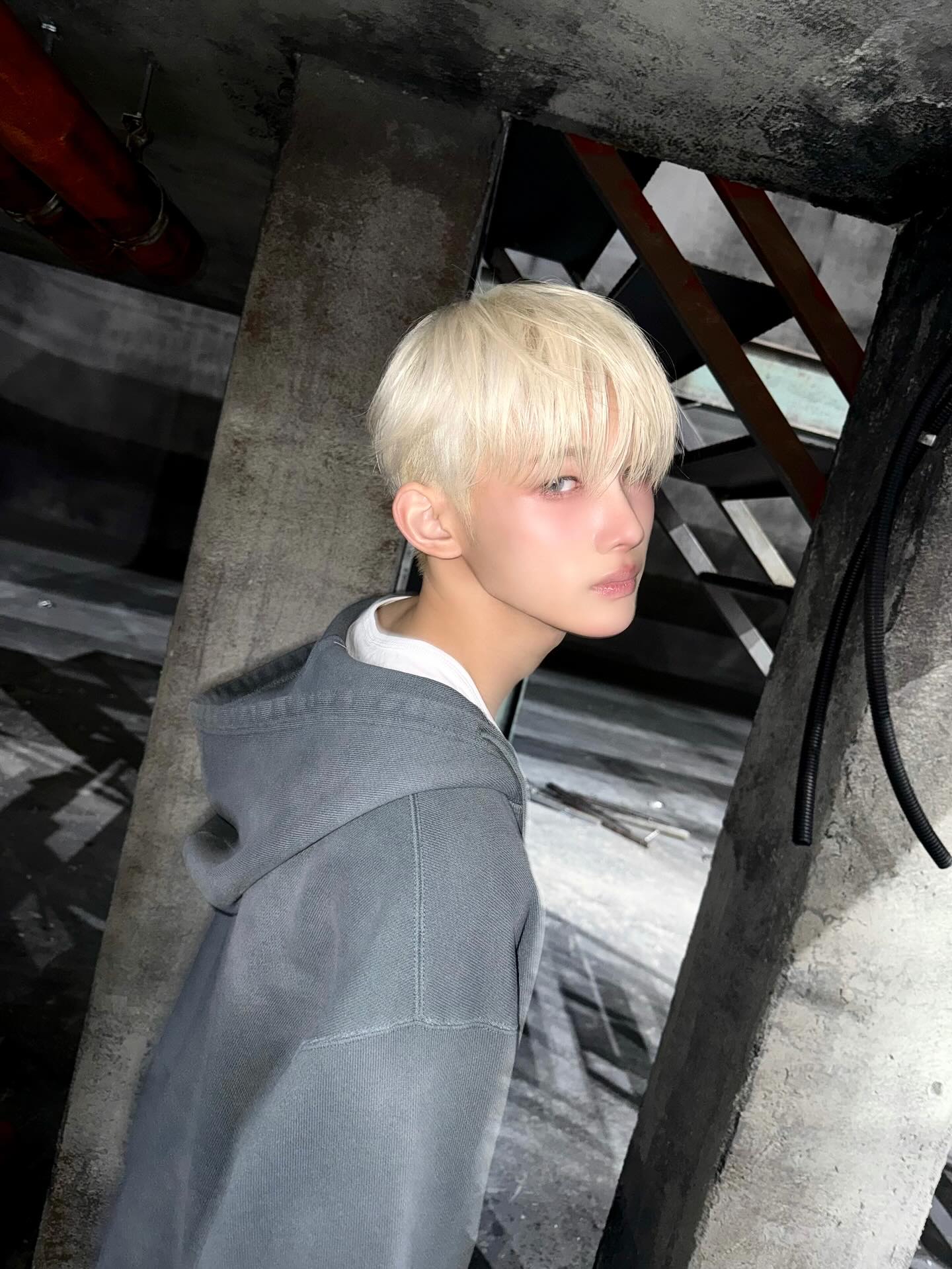 A moment captured by Jo (&TEAM)'s fan