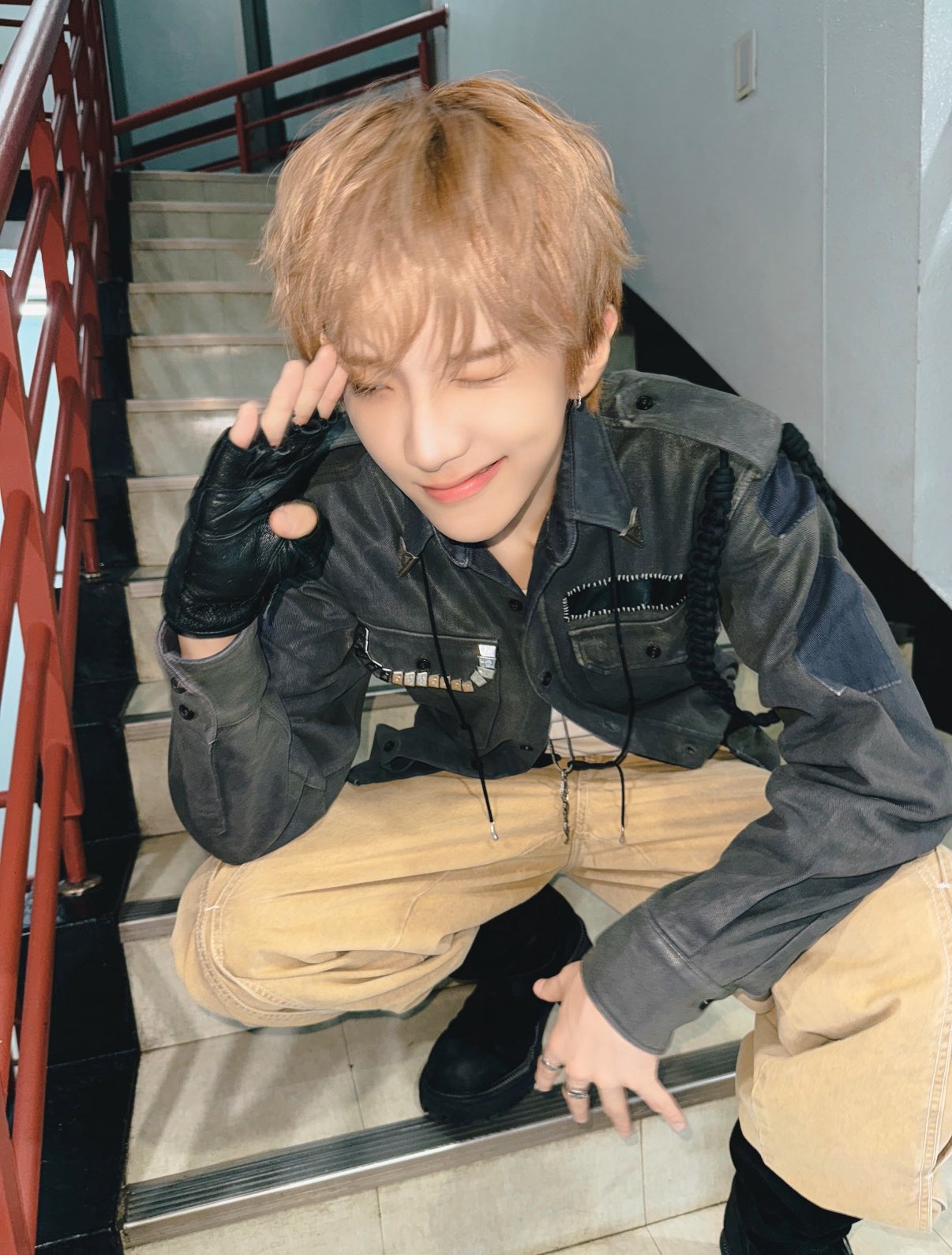 운학 (BOYNEXTDOOR)의 비하인드 컷