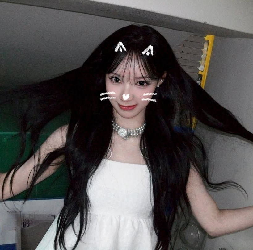 A moment captured by Woni (RESCENE)'s fan