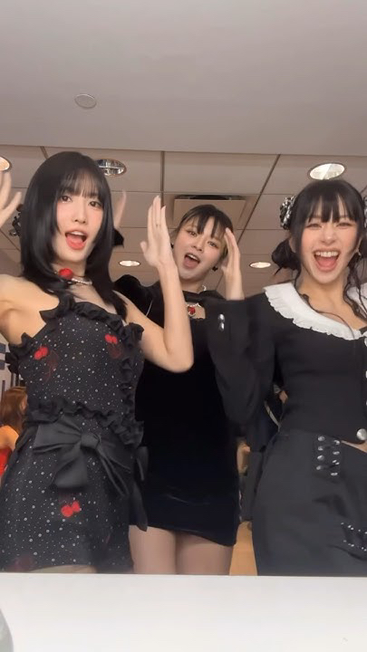 モモ (TWICE)の最新写真