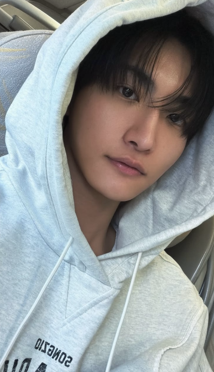 A heartfelt wallpaper shared by Seonghwa (ATEEZ)'s fans