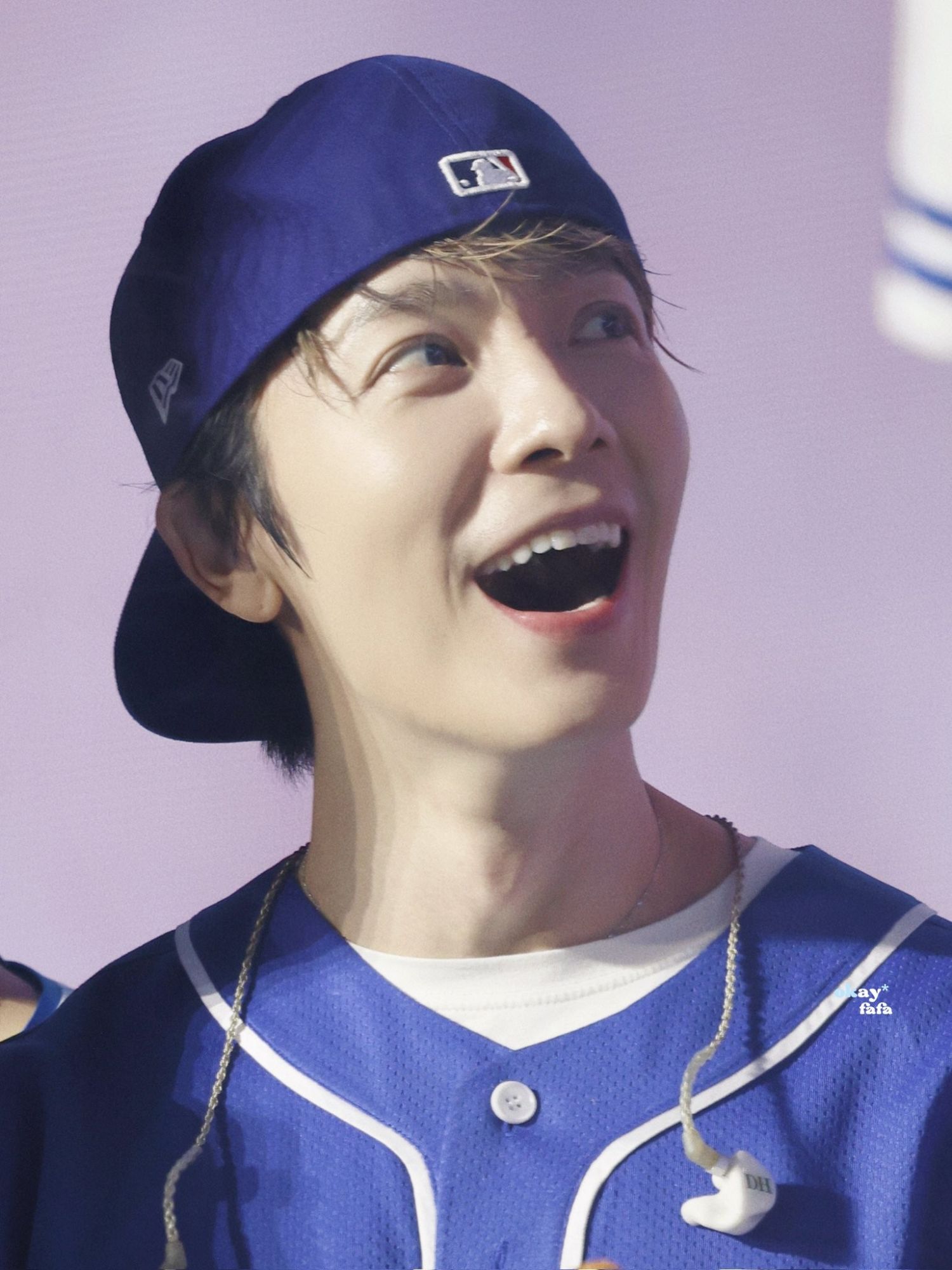 Behind-the-scenes cut of Donghae (Super Junior)