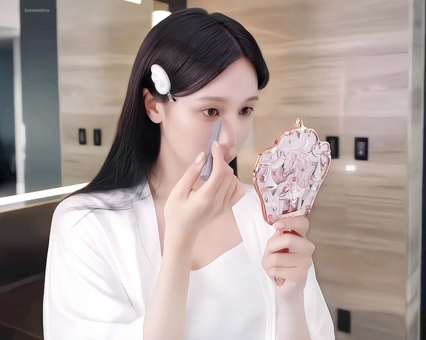 Latest photo of Mina (TWICE)