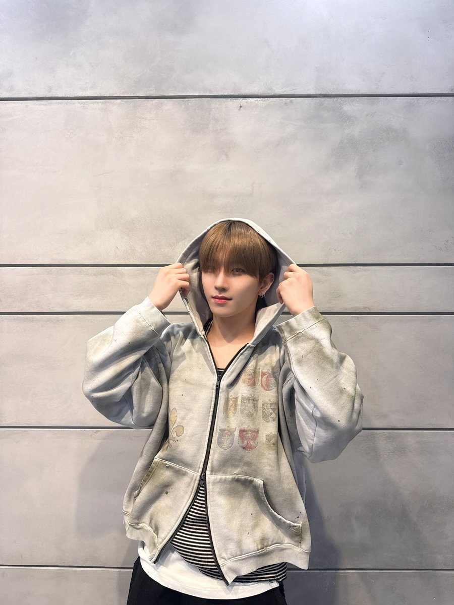 Behind-the-scenes cut of TNX