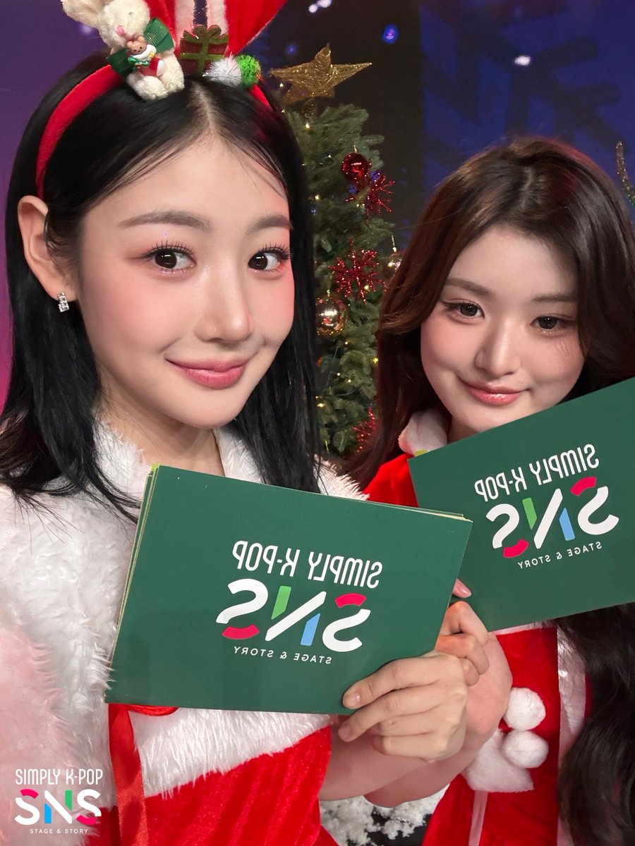 A moment captured by FIFTY FIFTY's fan