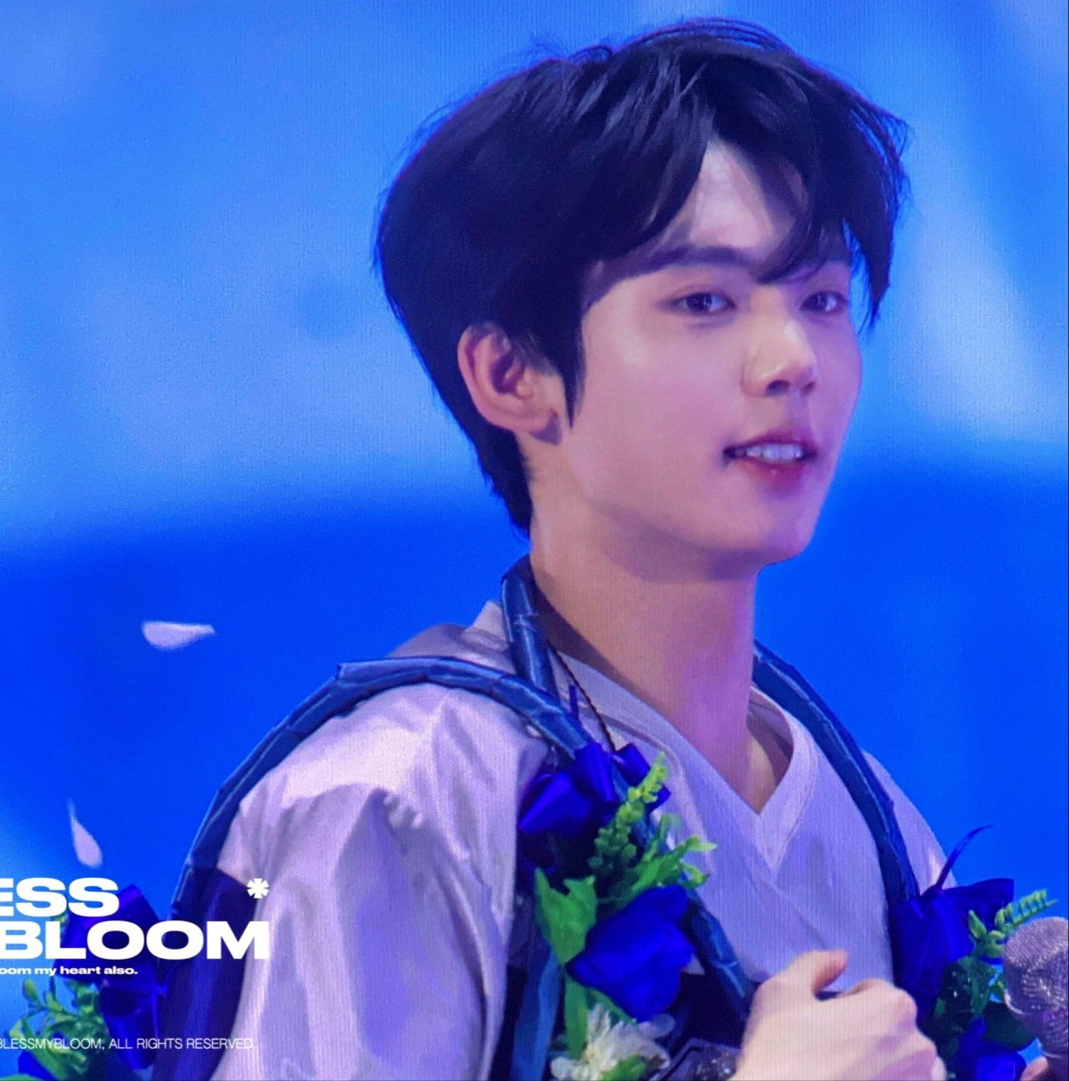 Behind-the-scenes cut of Han Yujin (ZEROBASEONE)