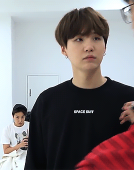 SUGA (防弹少年团)粉丝拍下的瞬间