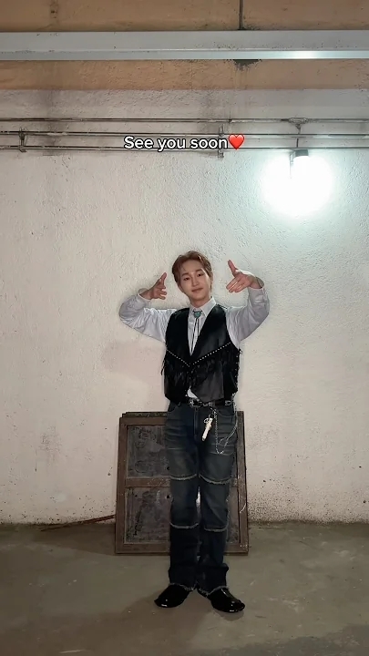 Fandom-recommended wallpaper image of Onew (SHINee)