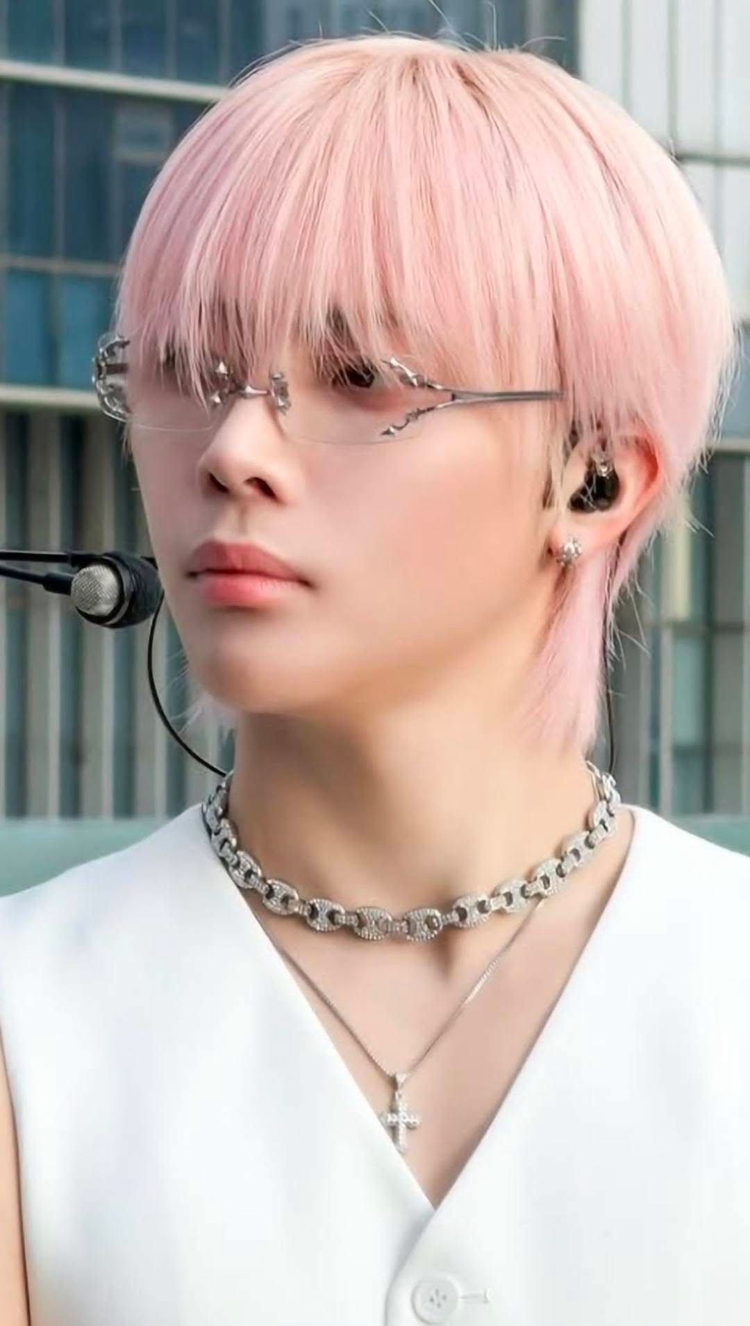 Behind-the-scenes cut of Nicholas (&TEAM)