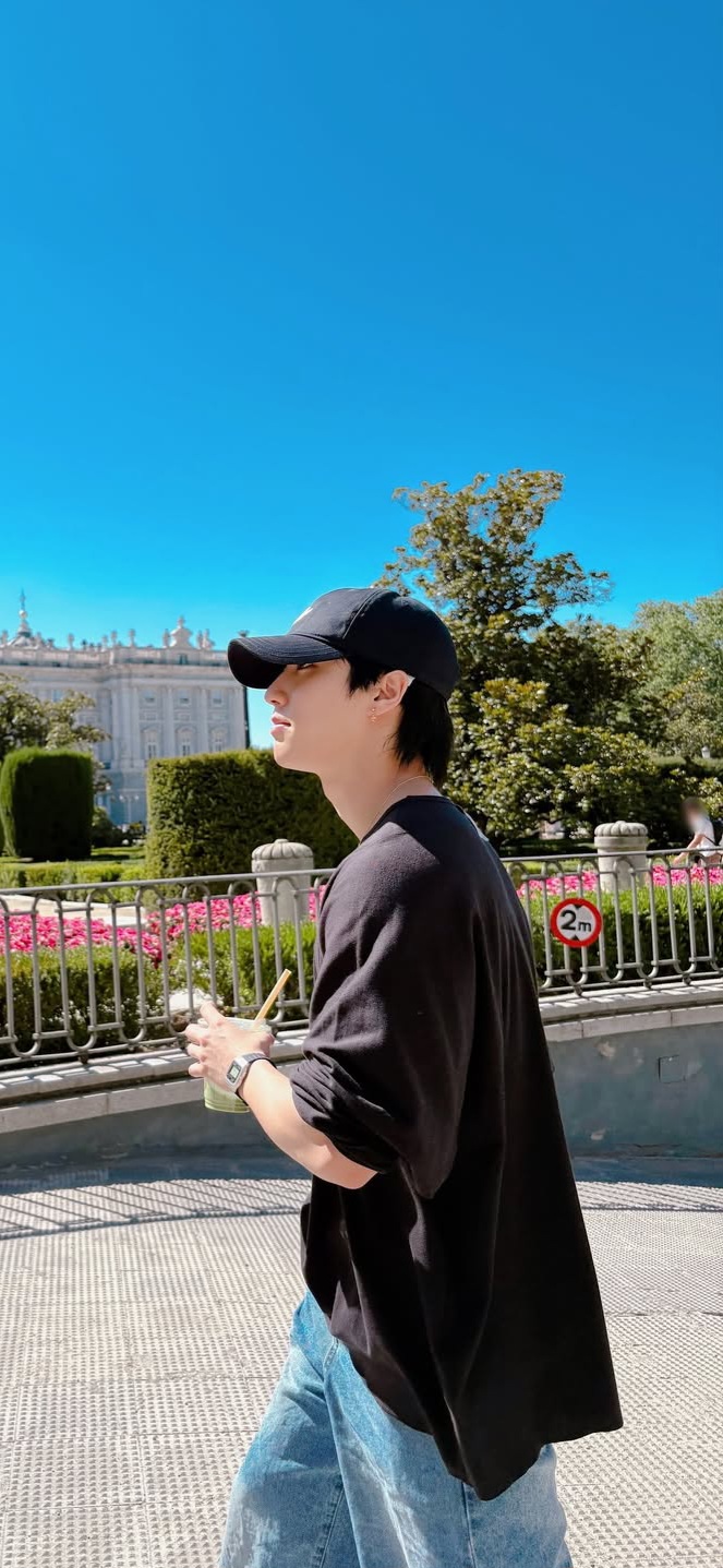 Fan-made special wallpaper for HAN (Stray Kids)
