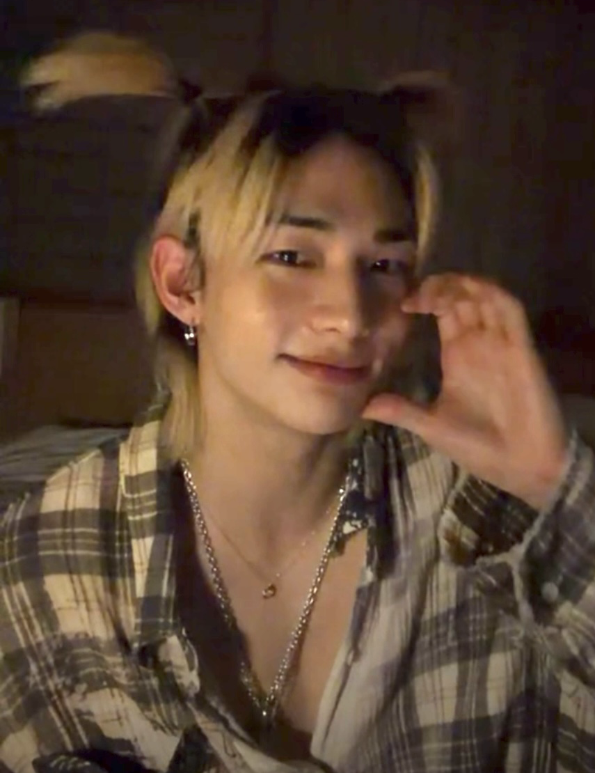 A moment captured by Hyunjin (Stray Kids)'s fan