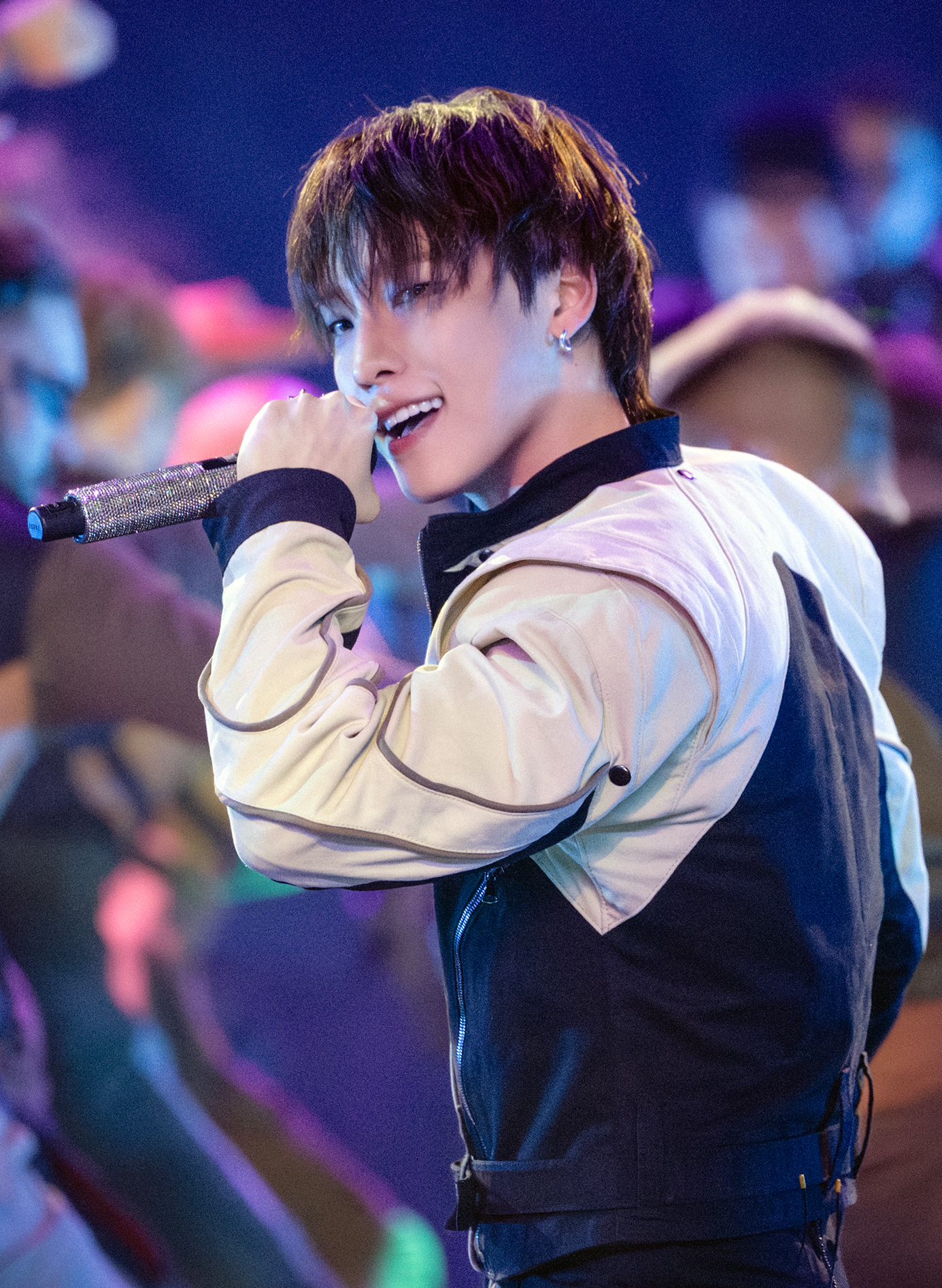 Latest photo of Dino (SEVENTEEN)