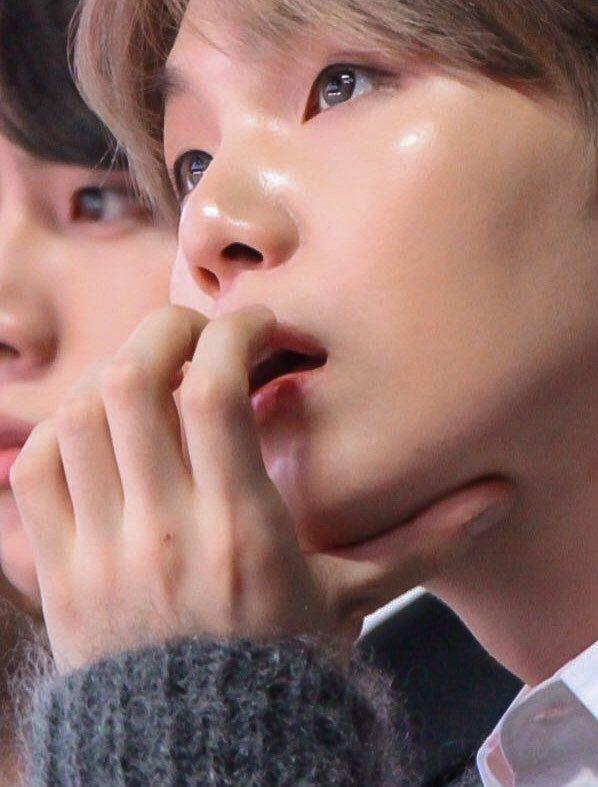 Foto terbaru SUGA (BTS)