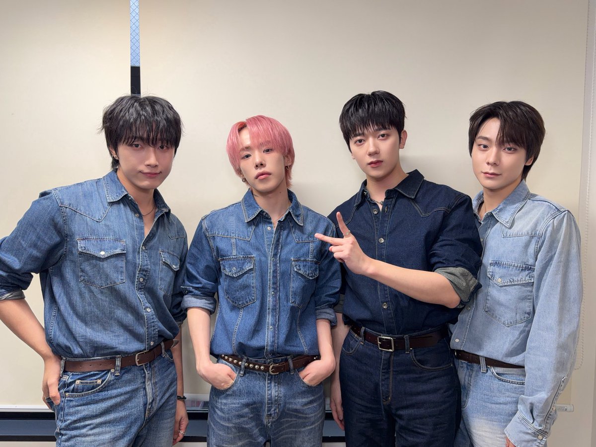 Behind-the-scenes cut of OMEGA X