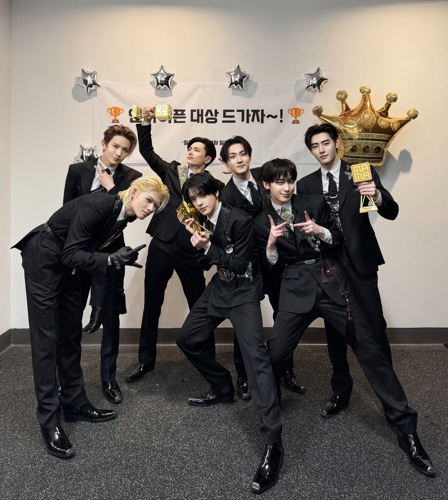 ENHYPEN의 최신 사진