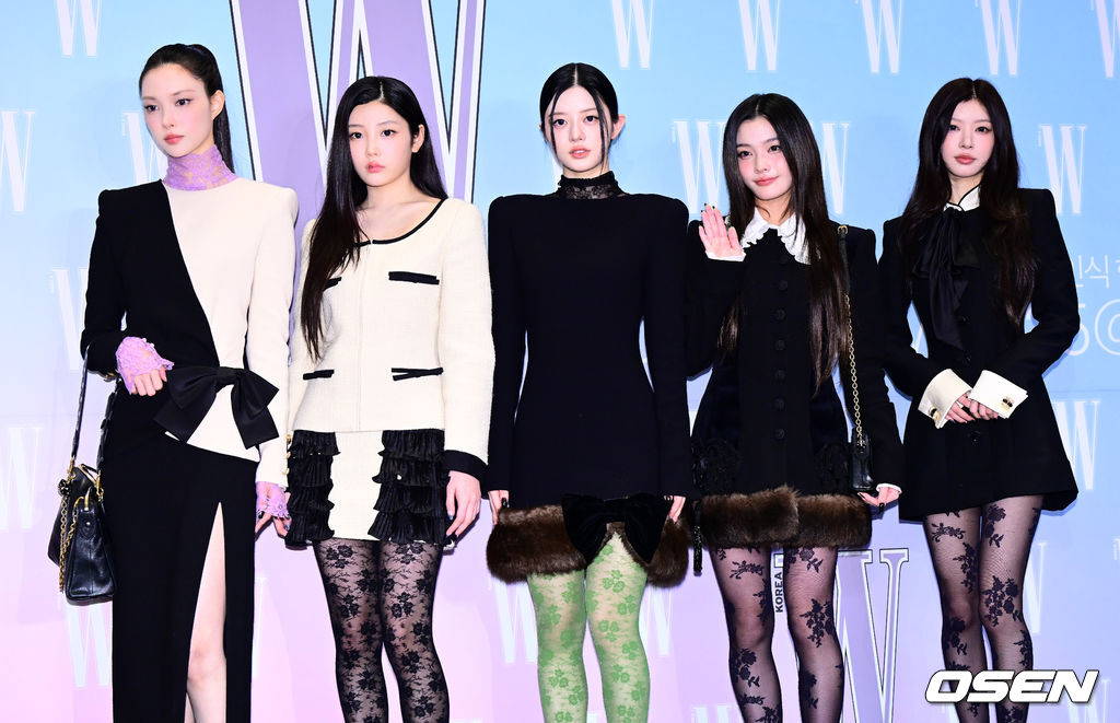 Latest photo of ILLIT